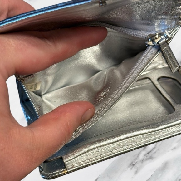 Michael Kors Vintsge Y2K Metallic Silver Wristlet and Phone Case Wallet - Picture 14 of 15